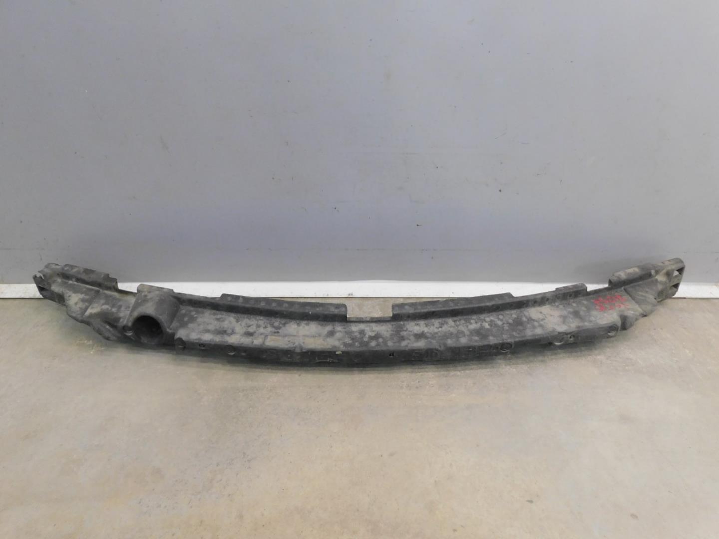 Усилитель переднего бампера