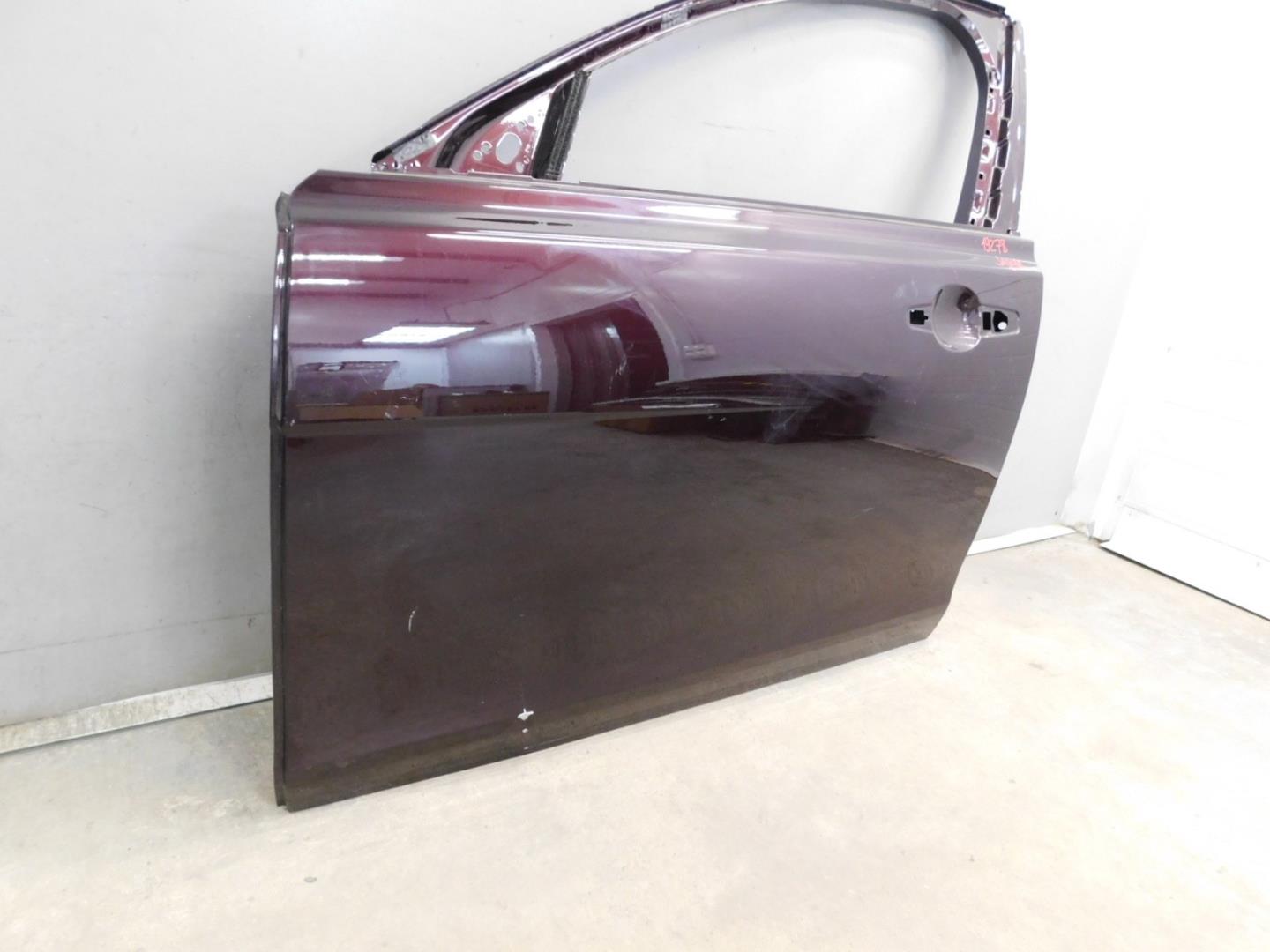 Дверь передняя левая