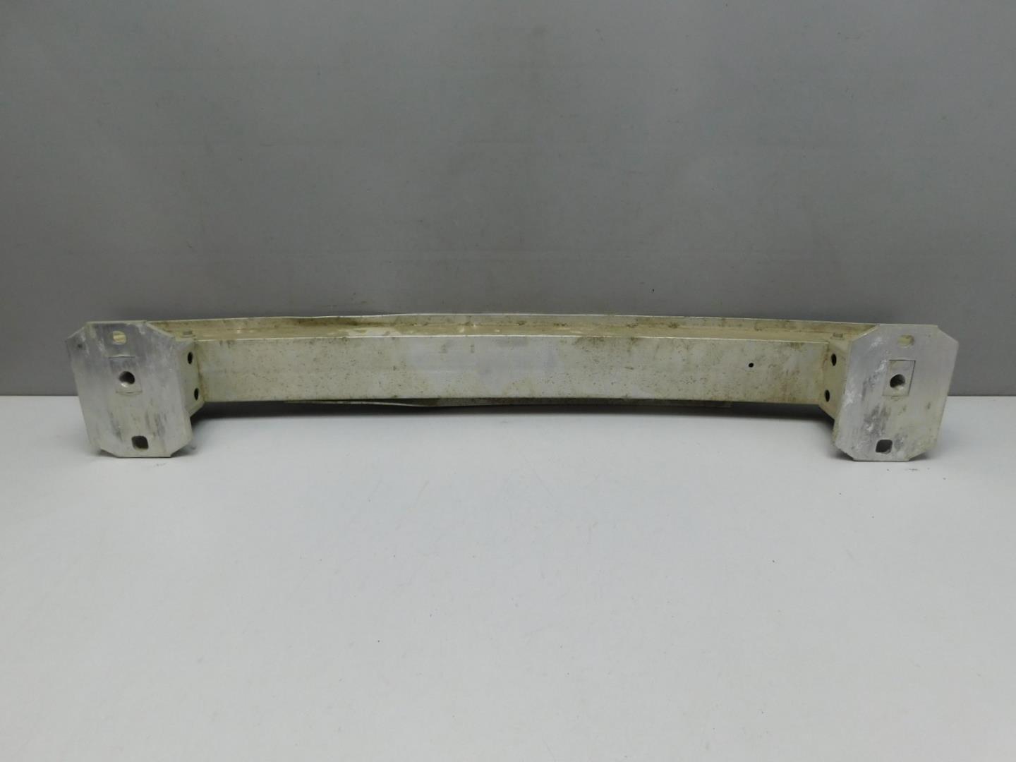 Усилитель заднего бампера