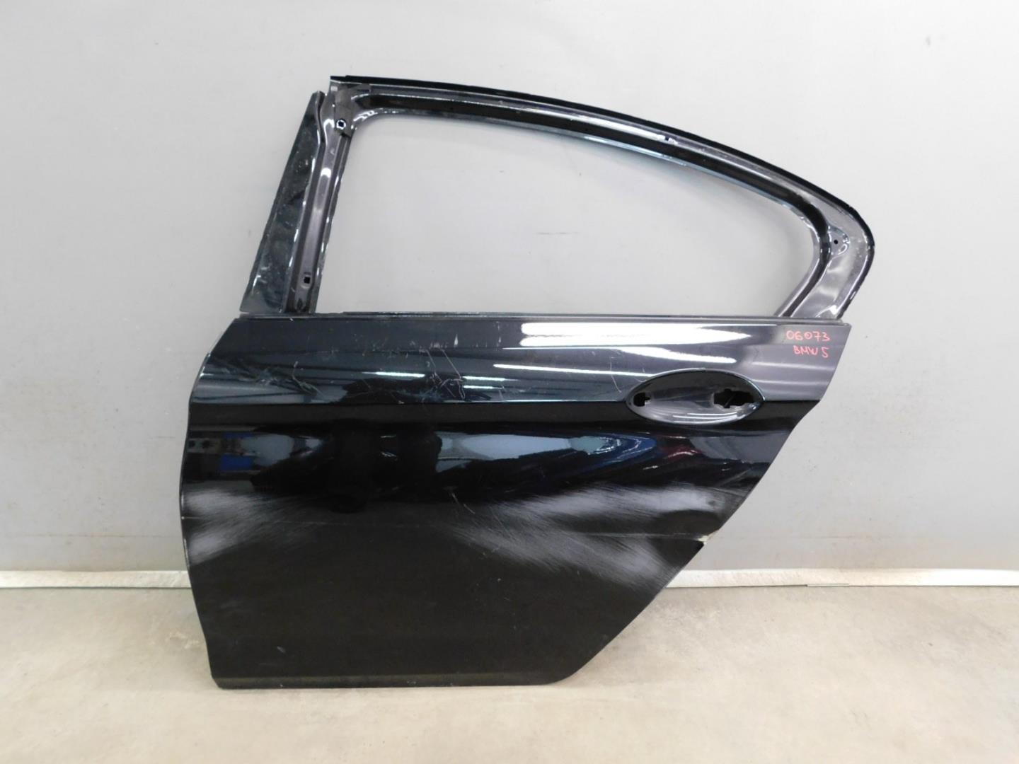 Дверь задняя левая