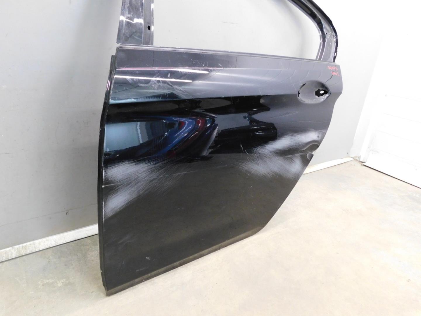 Дверь задняя левая