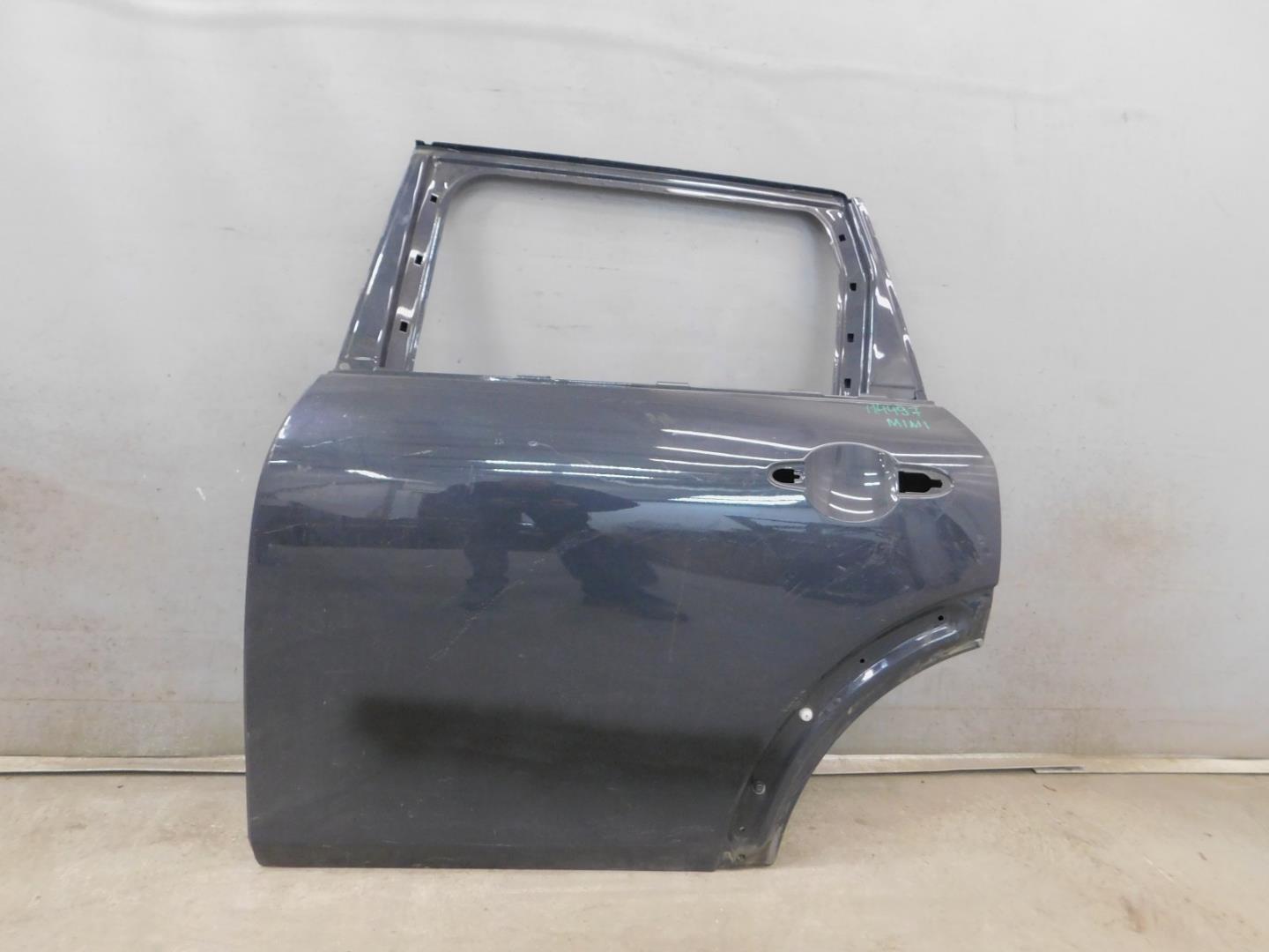 Дверь задняя левая