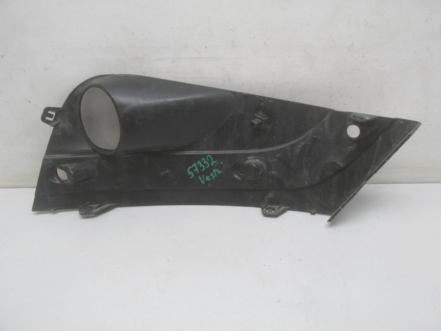 Решетка в бампер левая