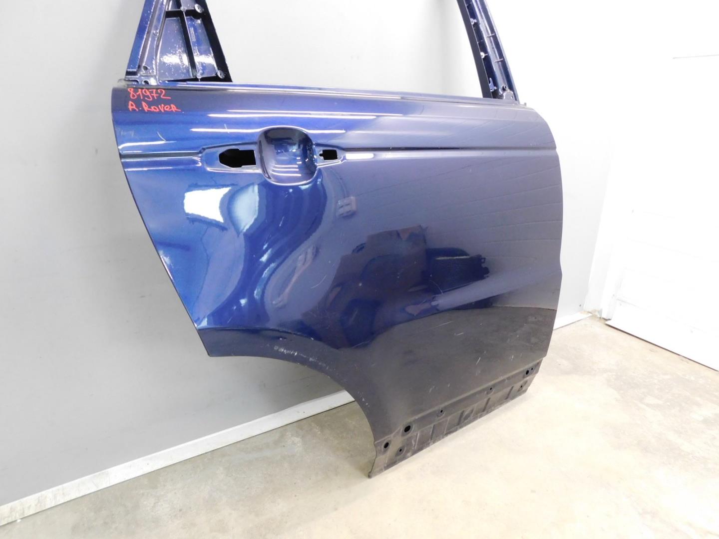 Дверь задняя правая