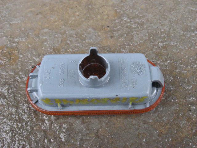 Повторитель поворота белый