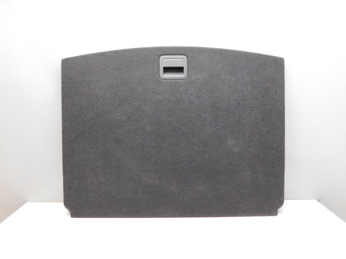 Обшивка багажника