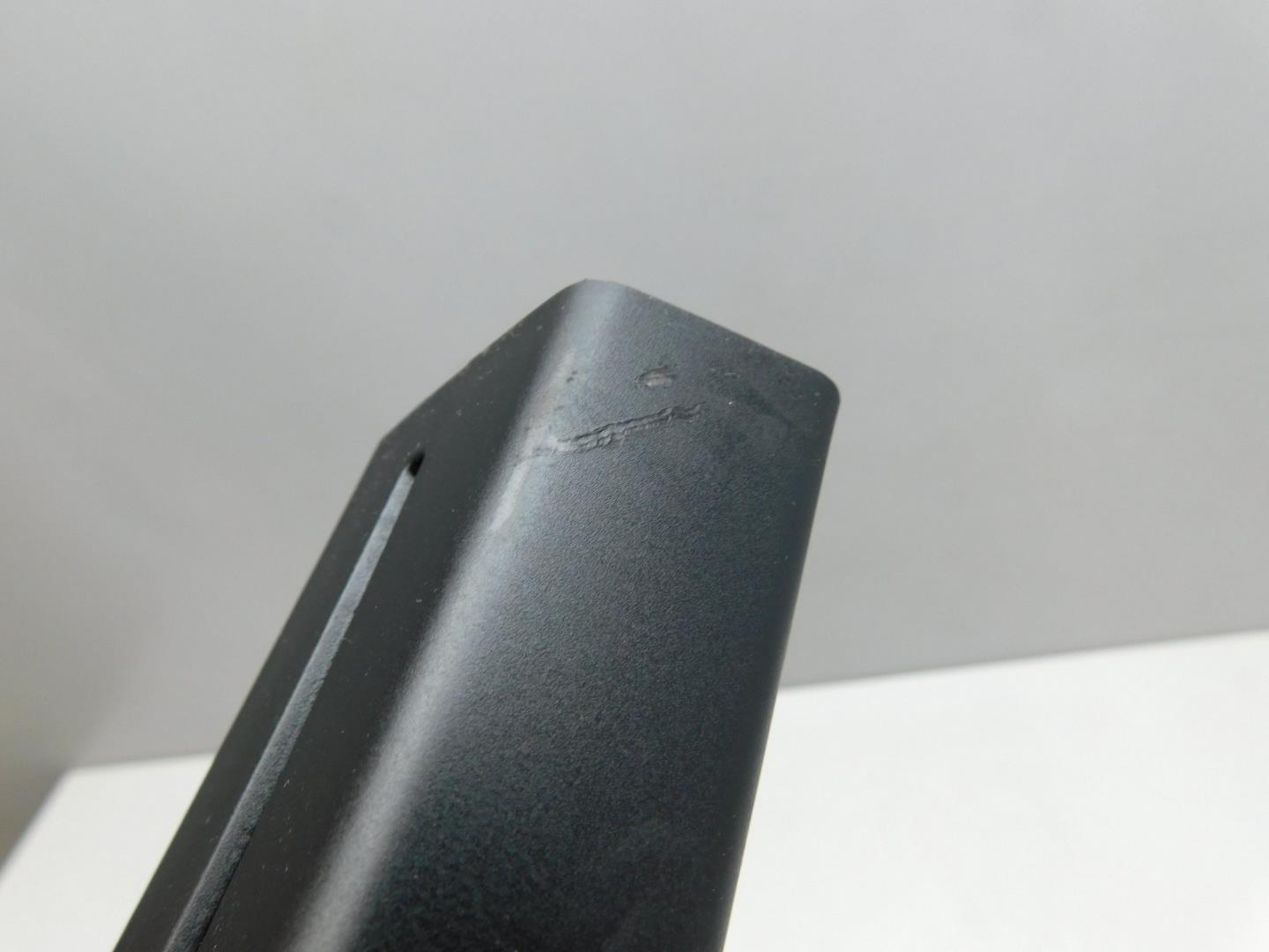 Шторка багажника