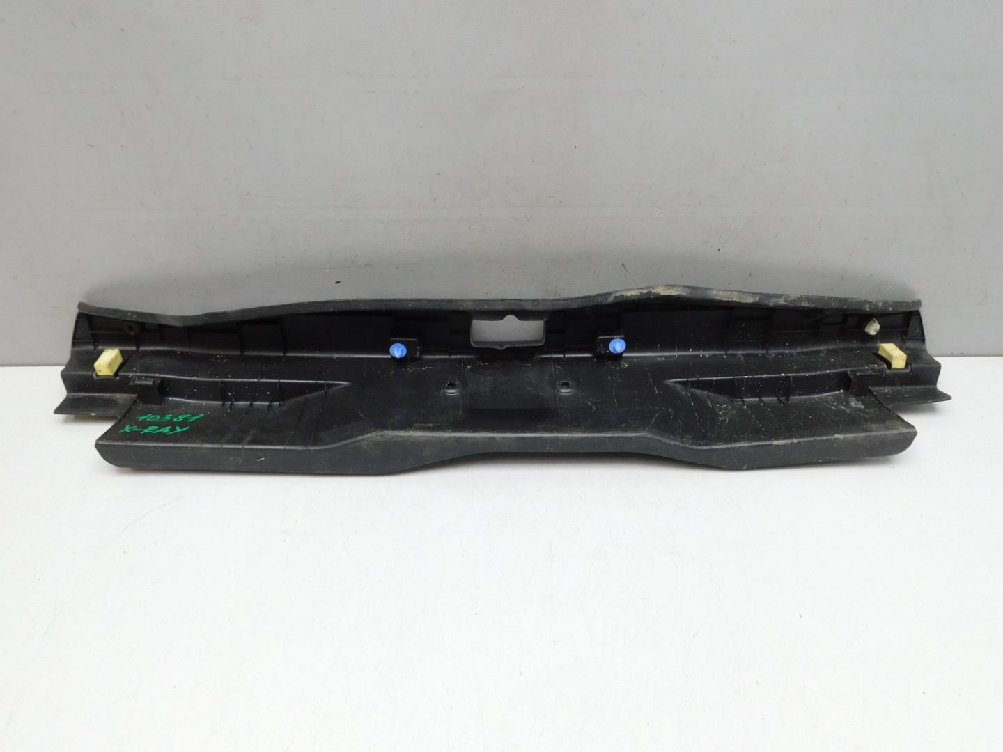 Обшивка багажника