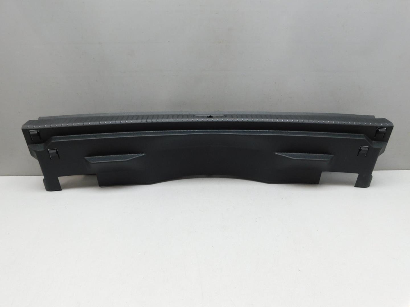 Обшивка багажника