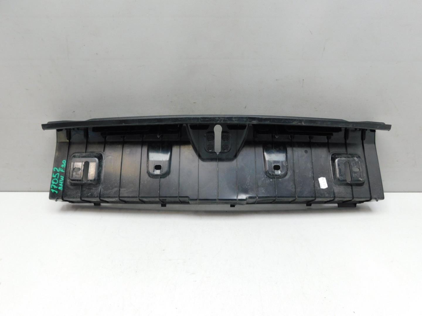 Обшивка багажника