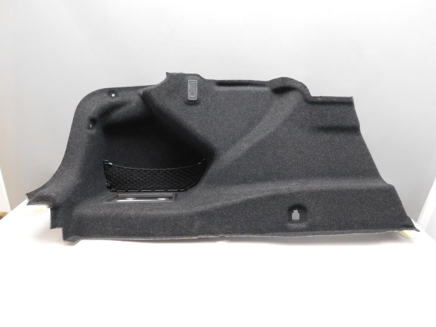 Обшивка багажника