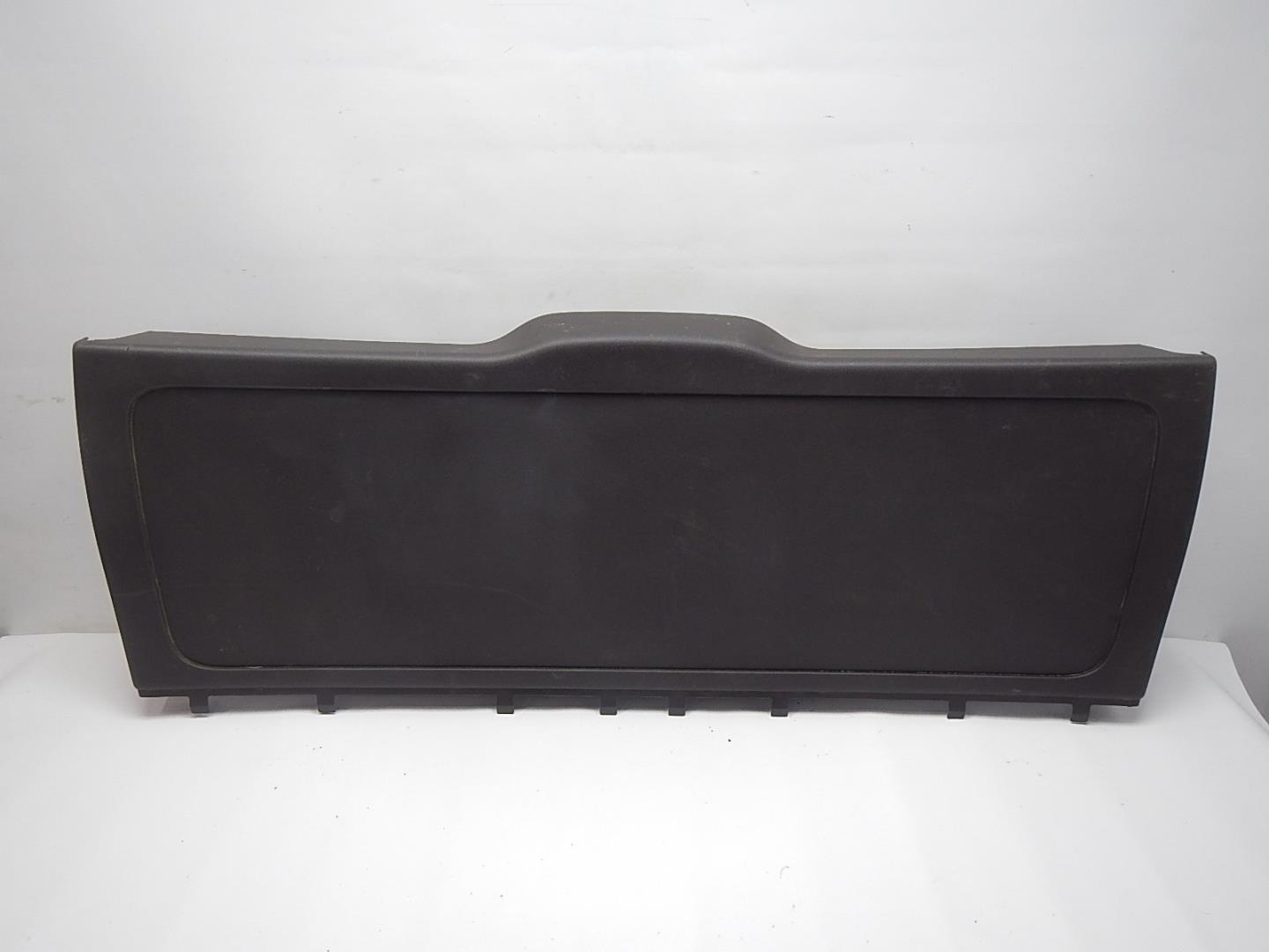 Обшивка двери багажника