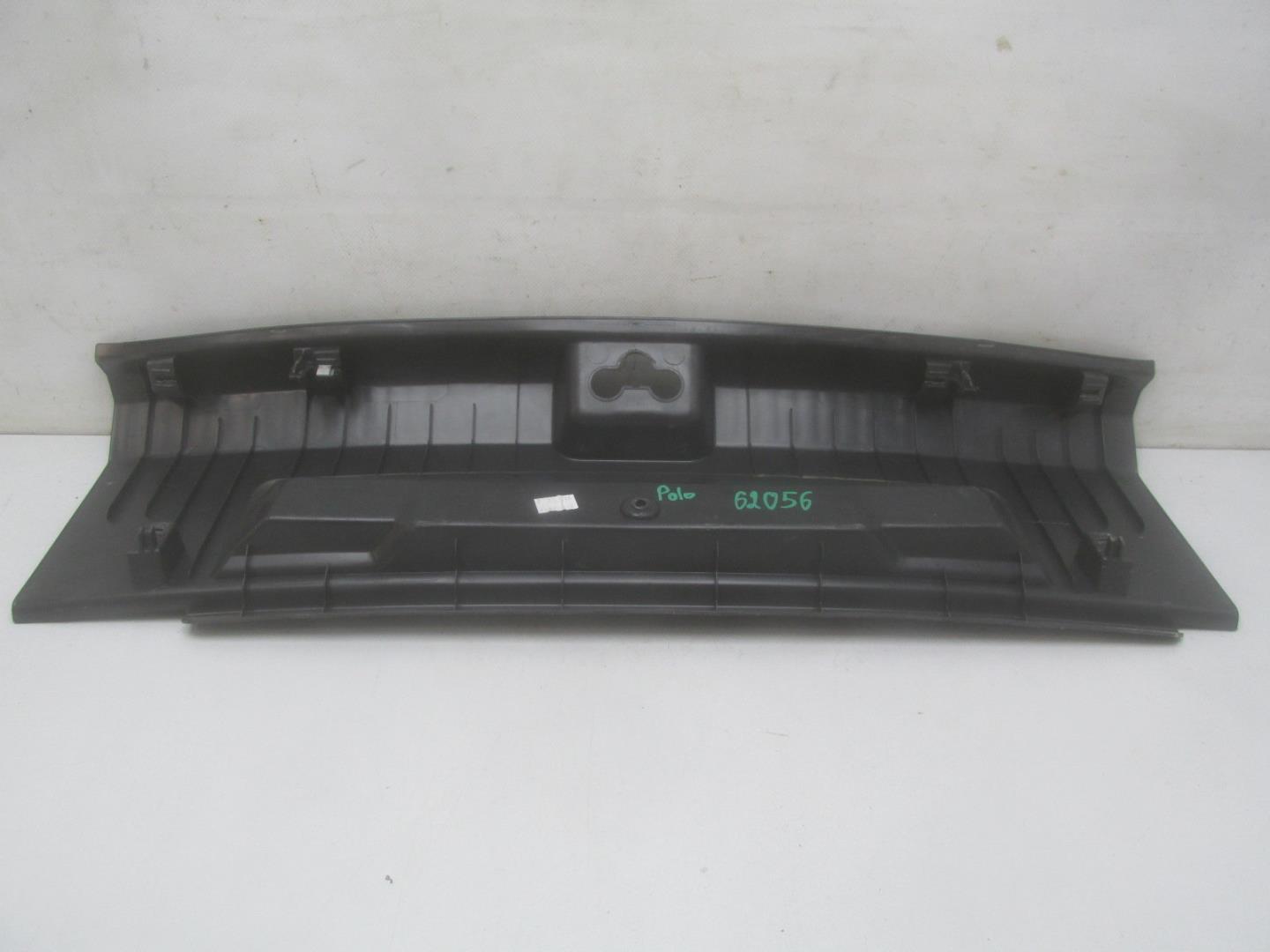 Обшивка багажника