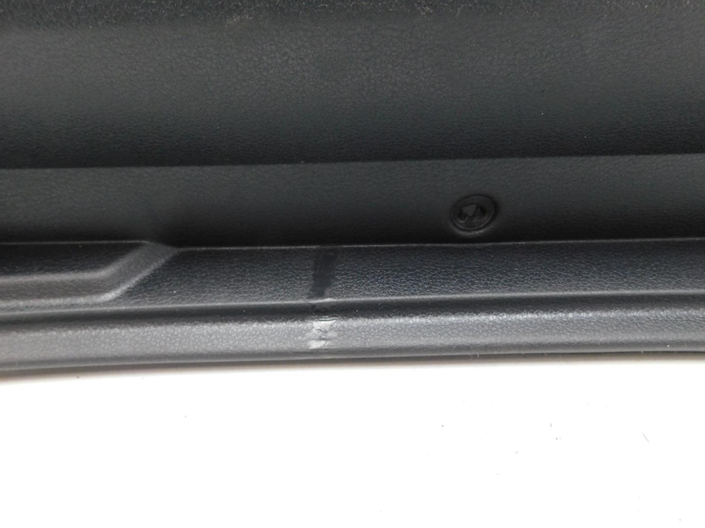 Обшивка багажника