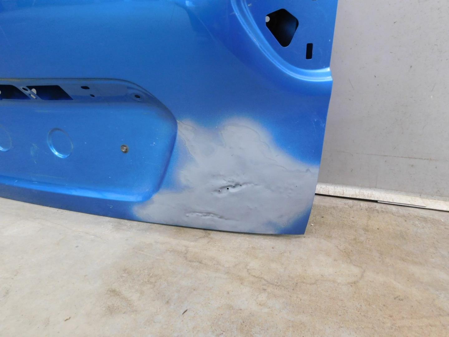 Дверь багажника