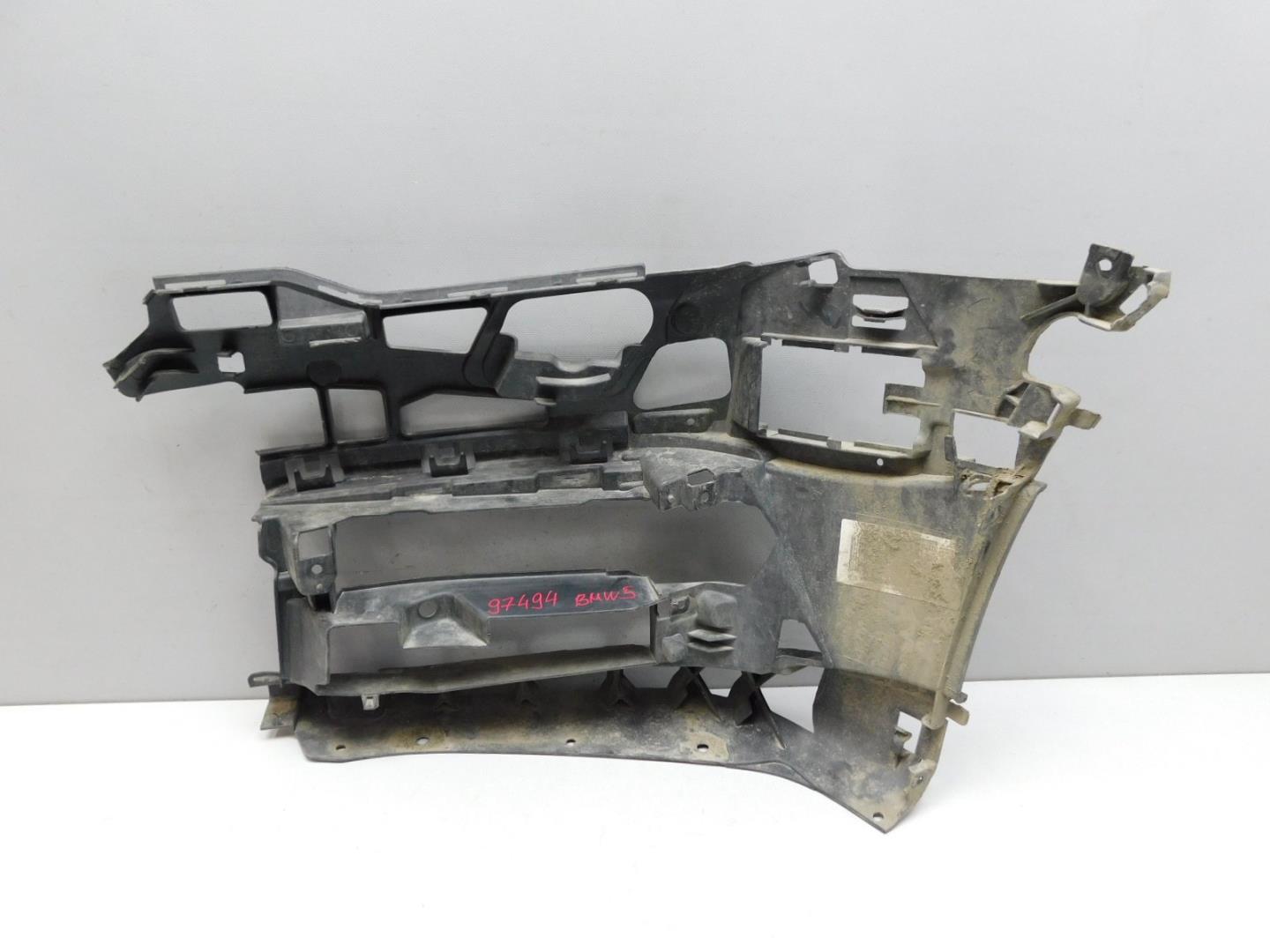 Кронштейн переднего бампера