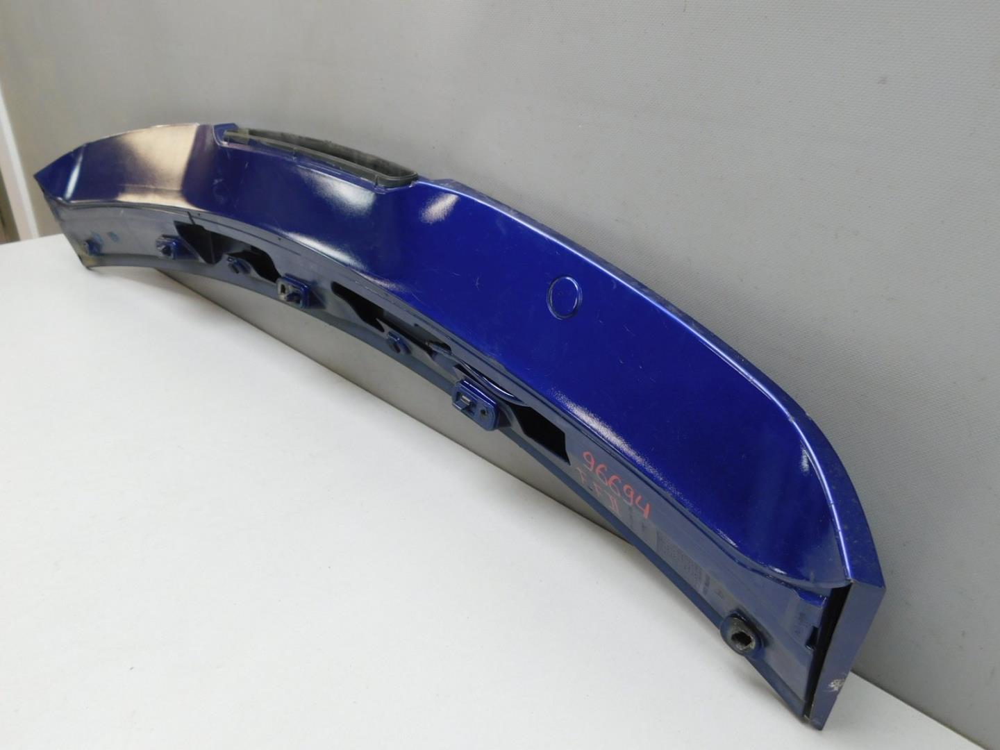 Спойлер (дефлектор) крышки багажника