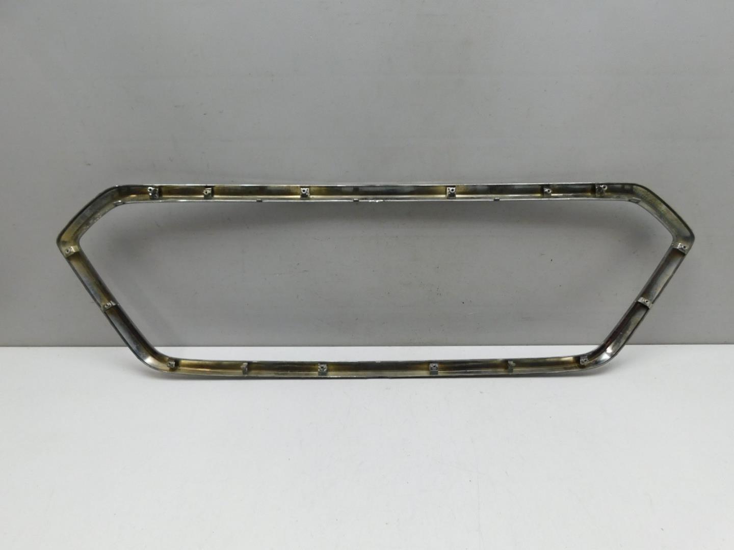 Накладка на решетку радиатора