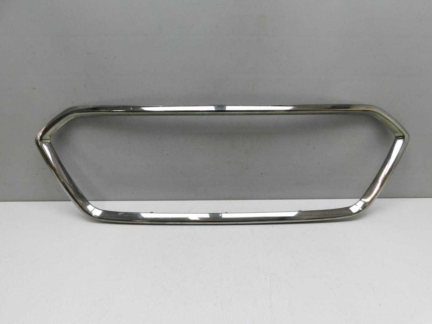 Накладка на решетку радиатора