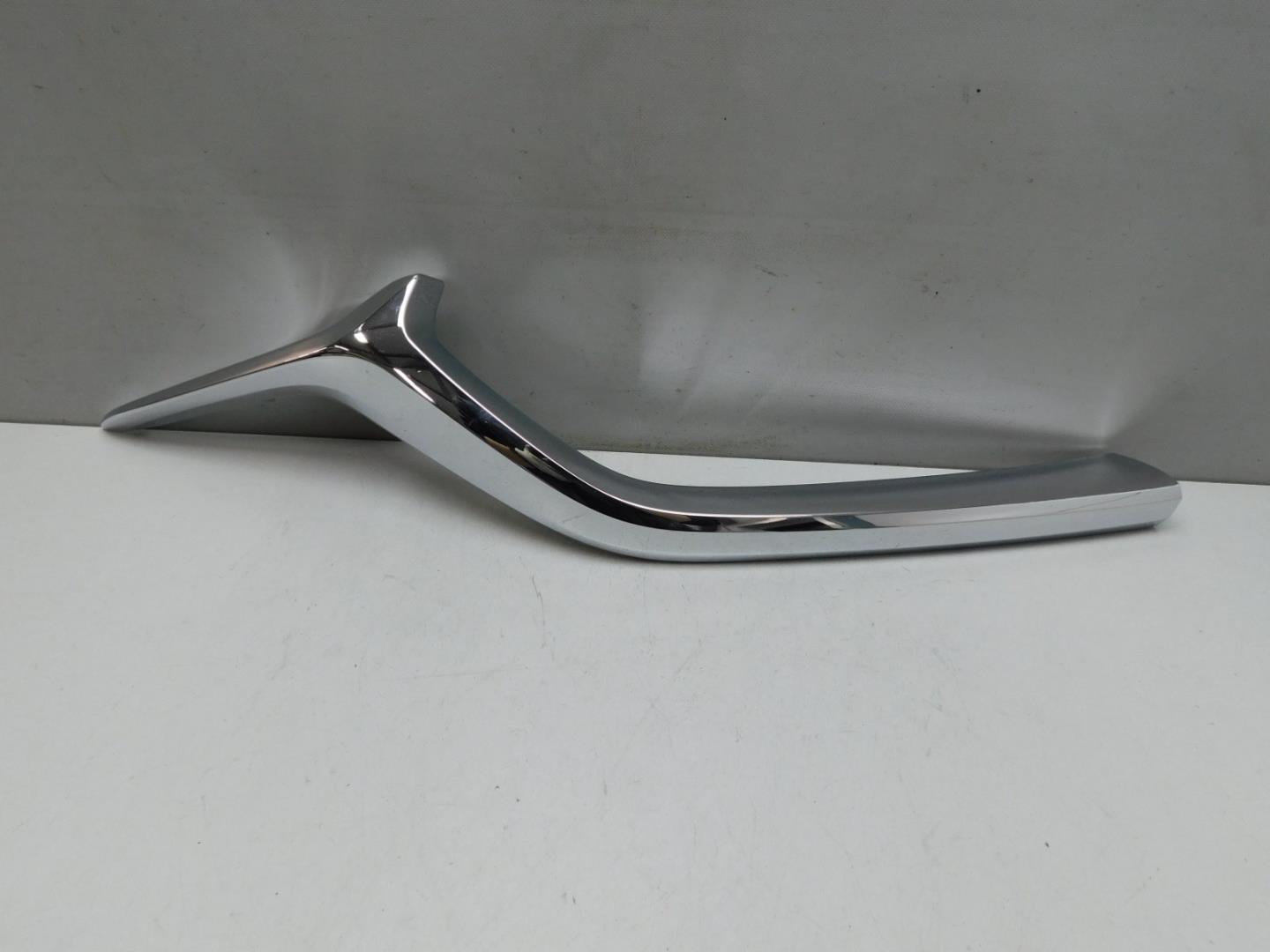 Накладка на решетку радиатора