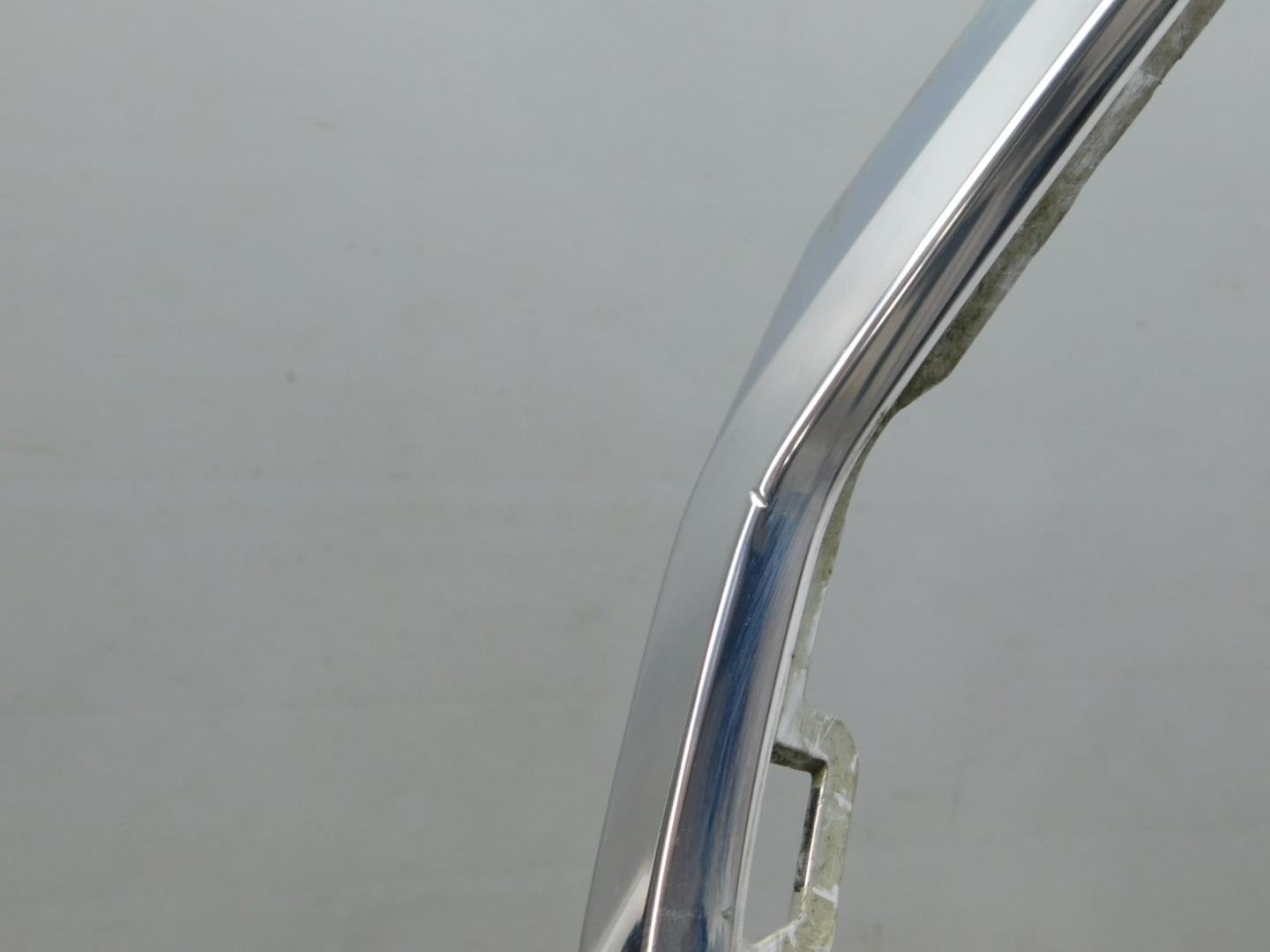 Накладка на решетку радиатора