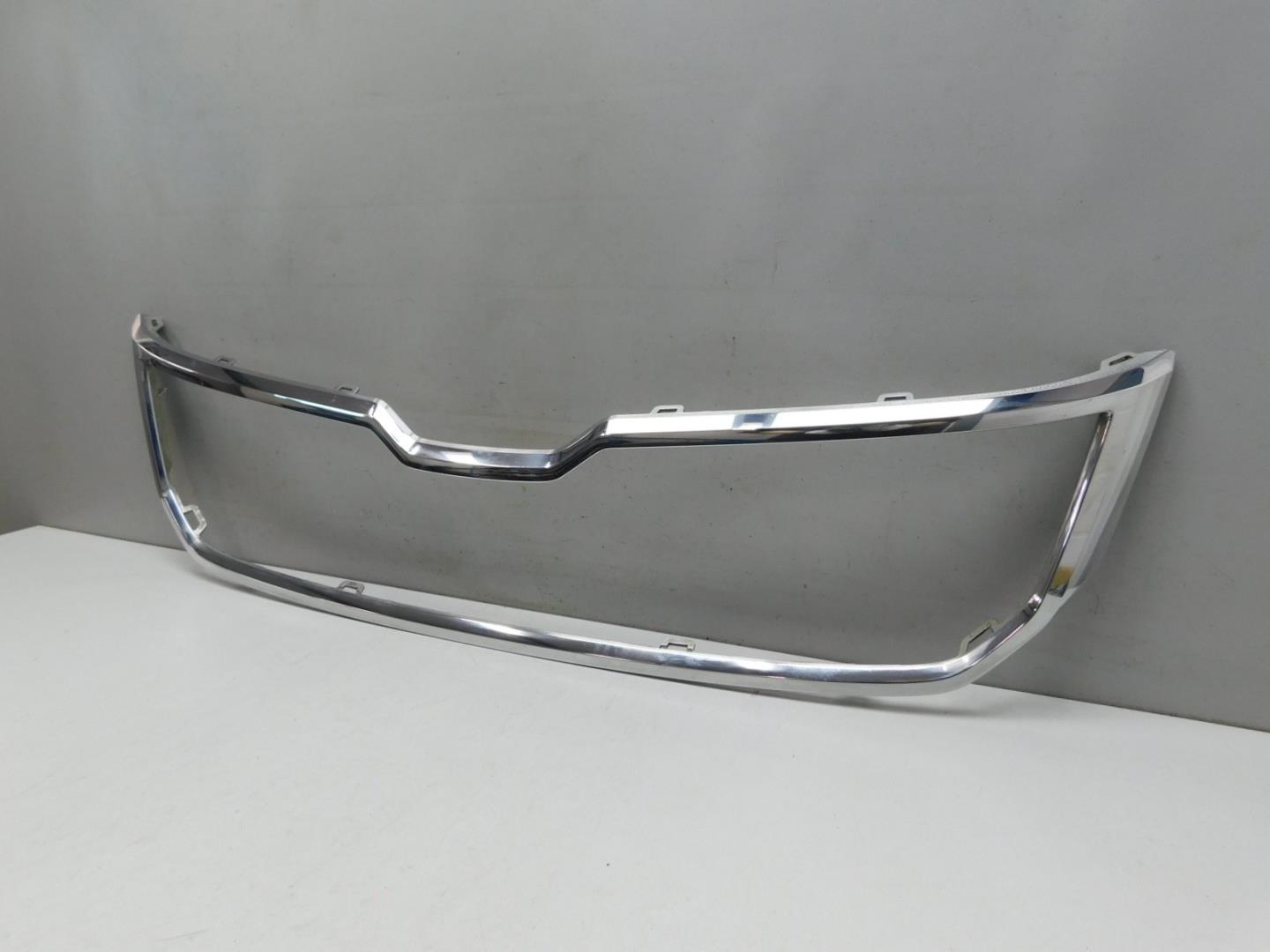 Накладка на решетку радиатора