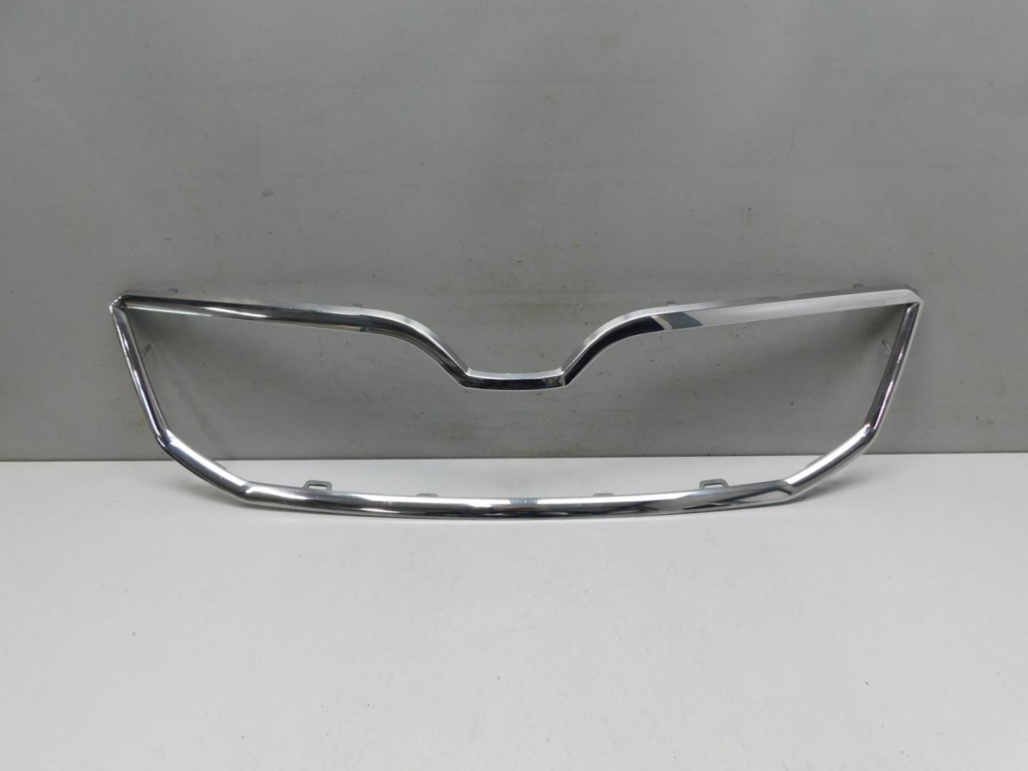 Накладка на решетку радиатора