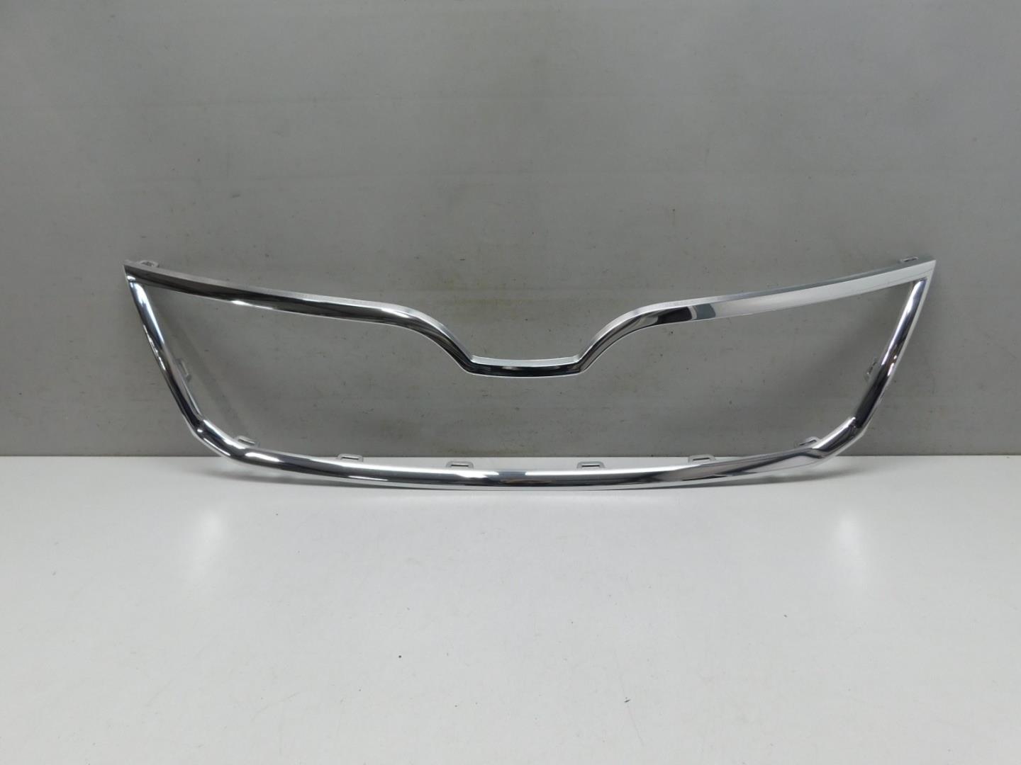 Накладка на решетку радиатора