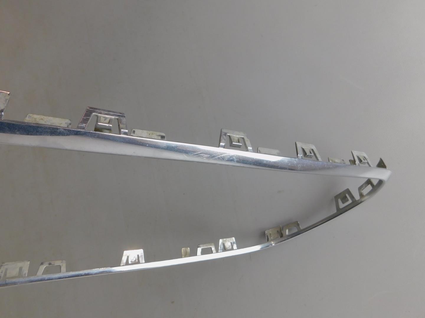 Накладка на решетку радиатора