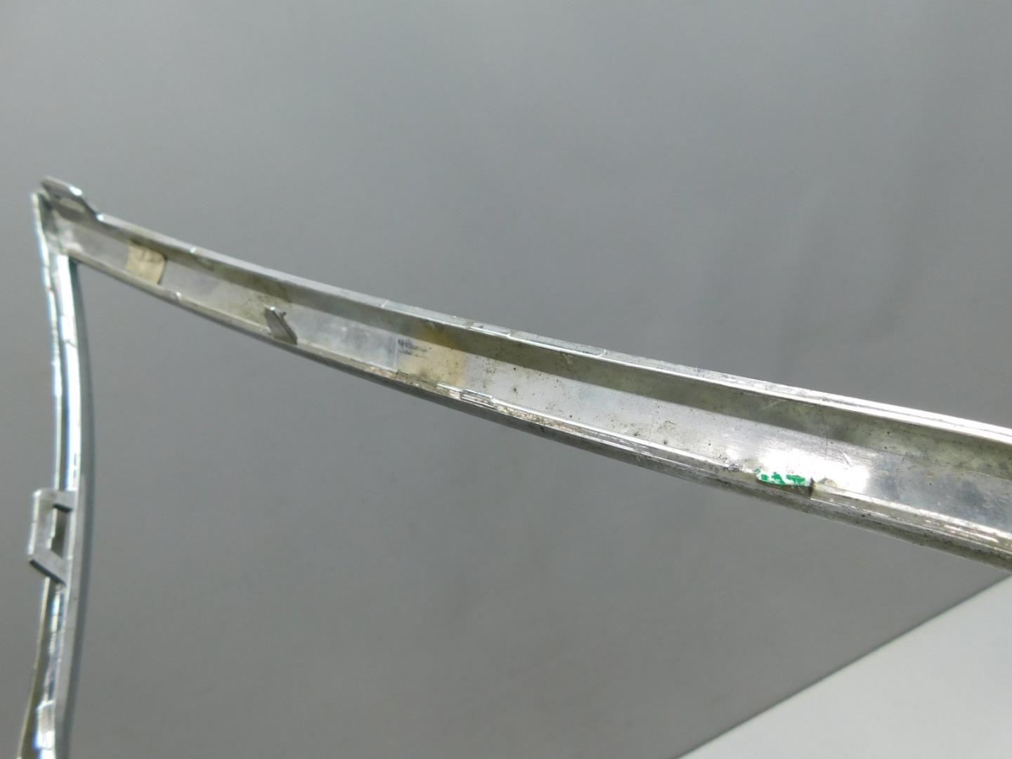 Накладка на решетку радиатора