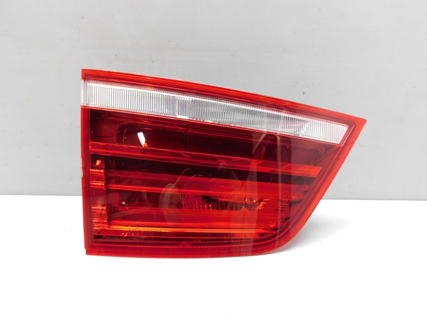 Фонарь задний внутренний левый