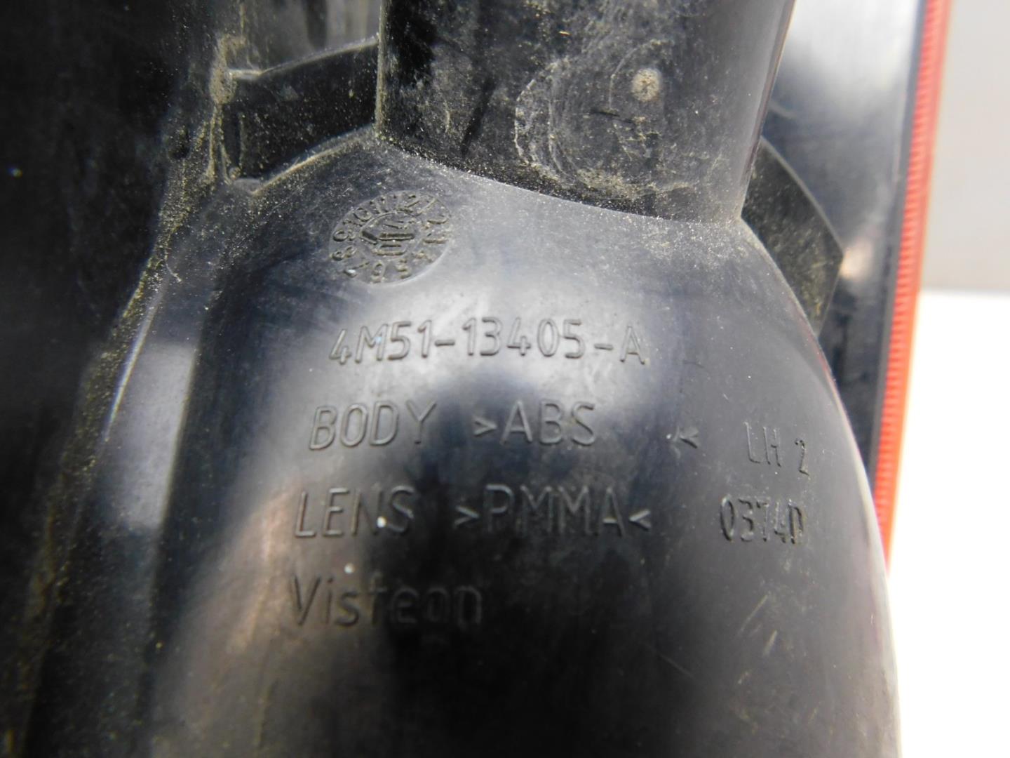 Фонарь задний левый