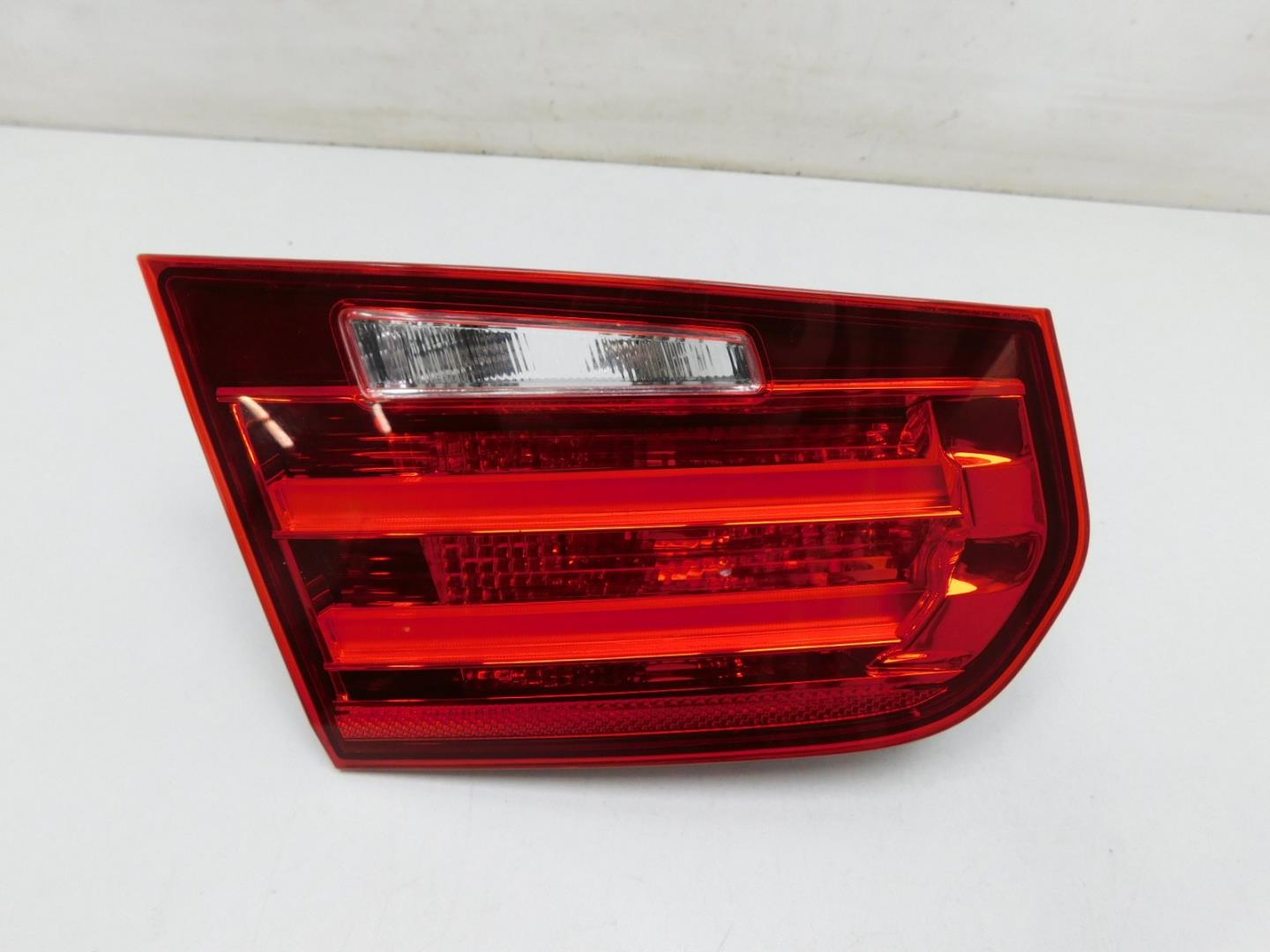 Фонарь задний внутренний левый