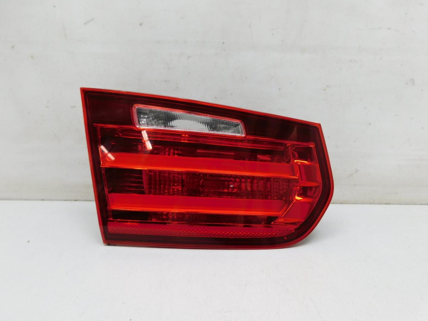 Фонарь задний внутренний левый