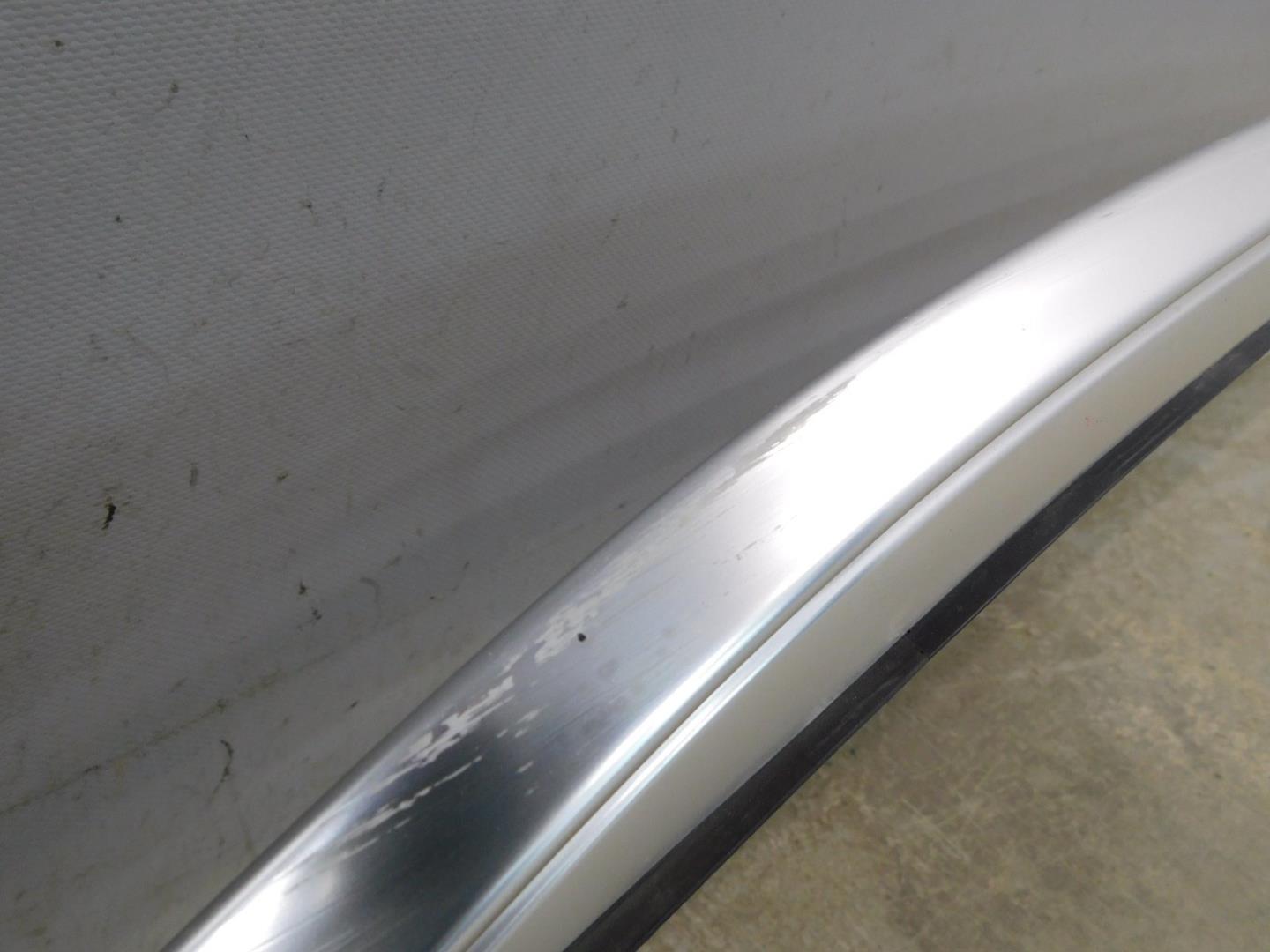 Рейлинг (релинг) левый (планка на крышу)