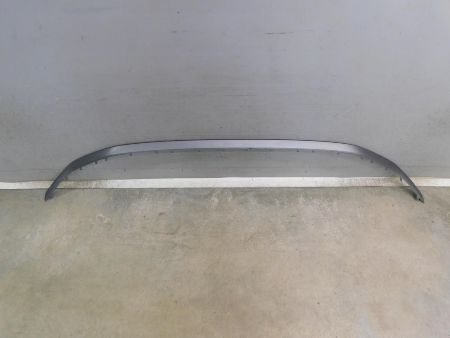 Накладка переднего бампера