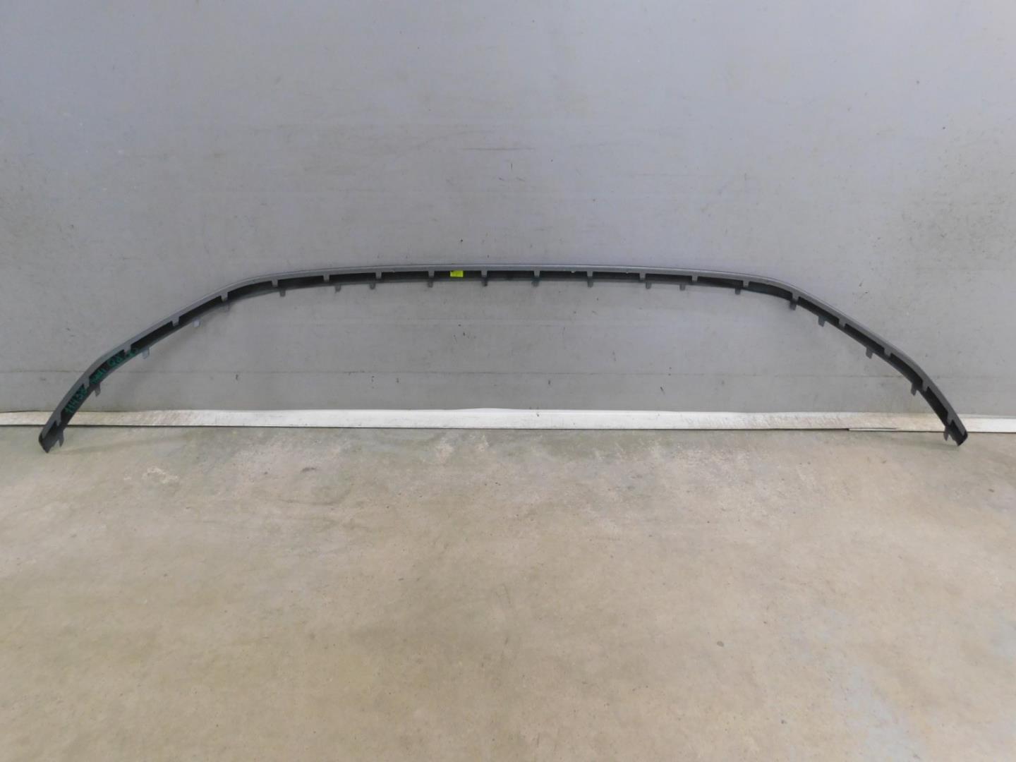 Накладка переднего бампера