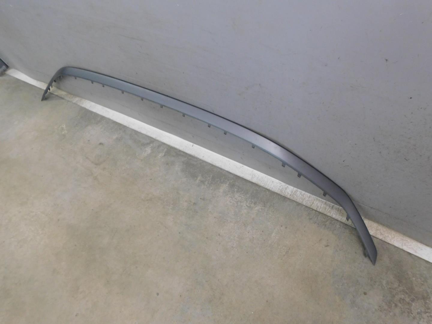 Накладка переднего бампера