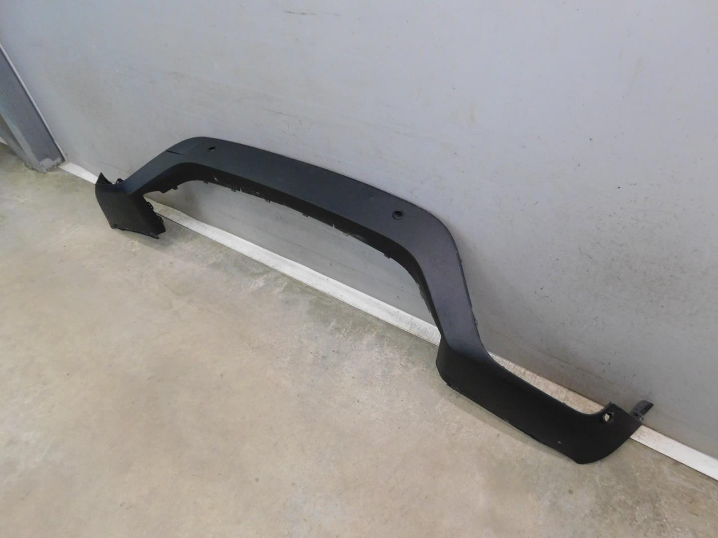 Накладка переднего бампера