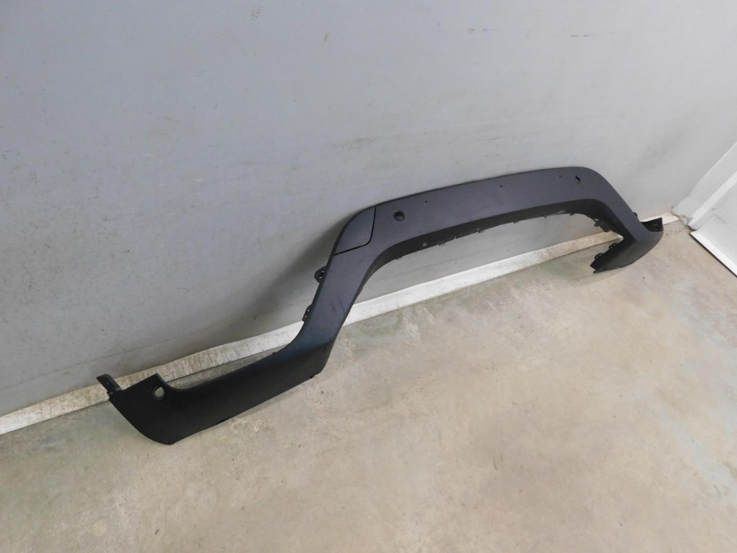 Накладка переднего бампера