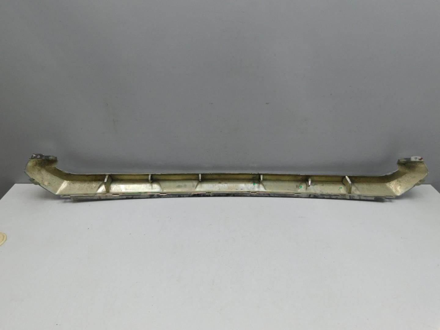 Накладка переднего бампера