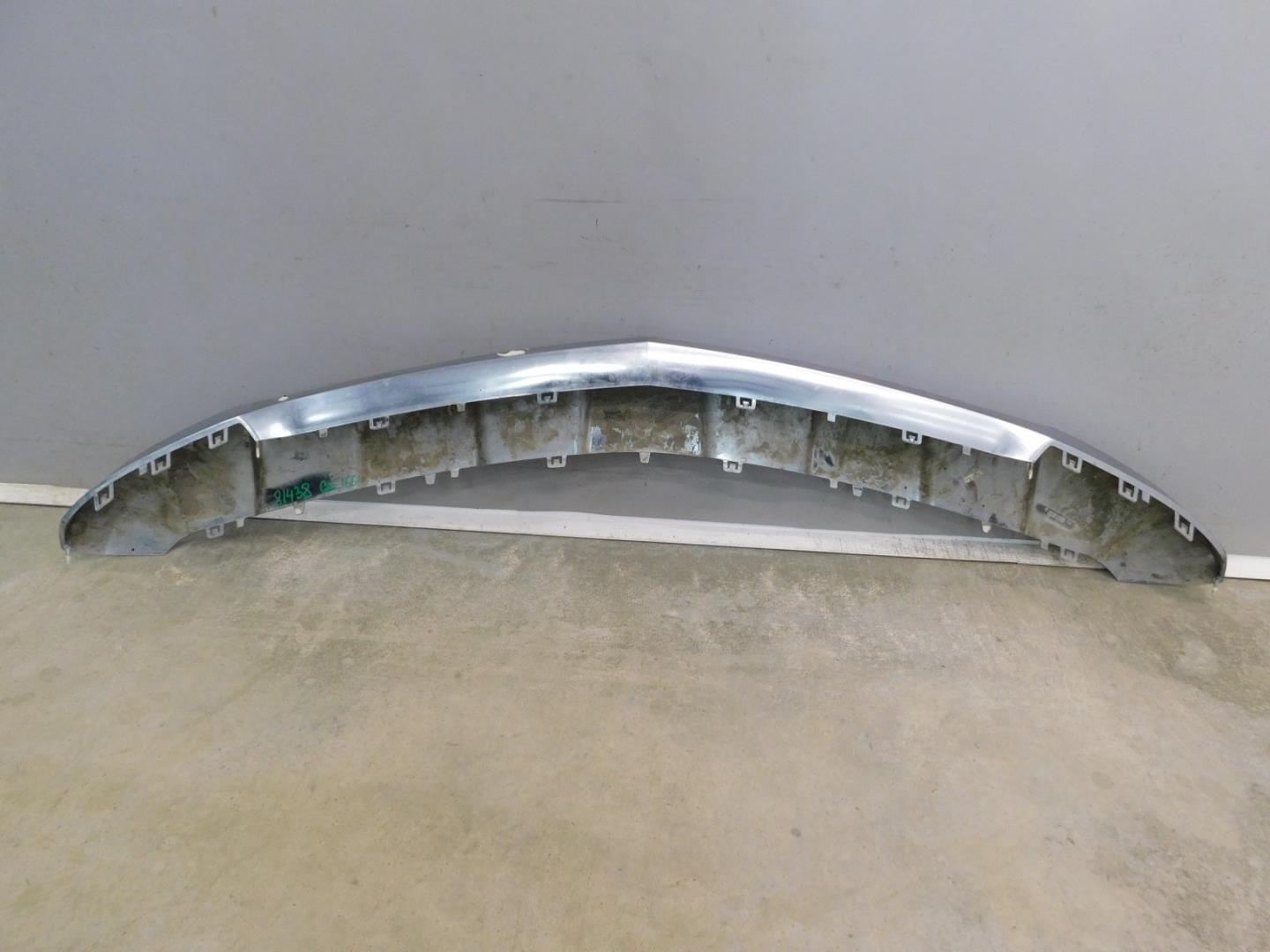 Накладка переднего бампера