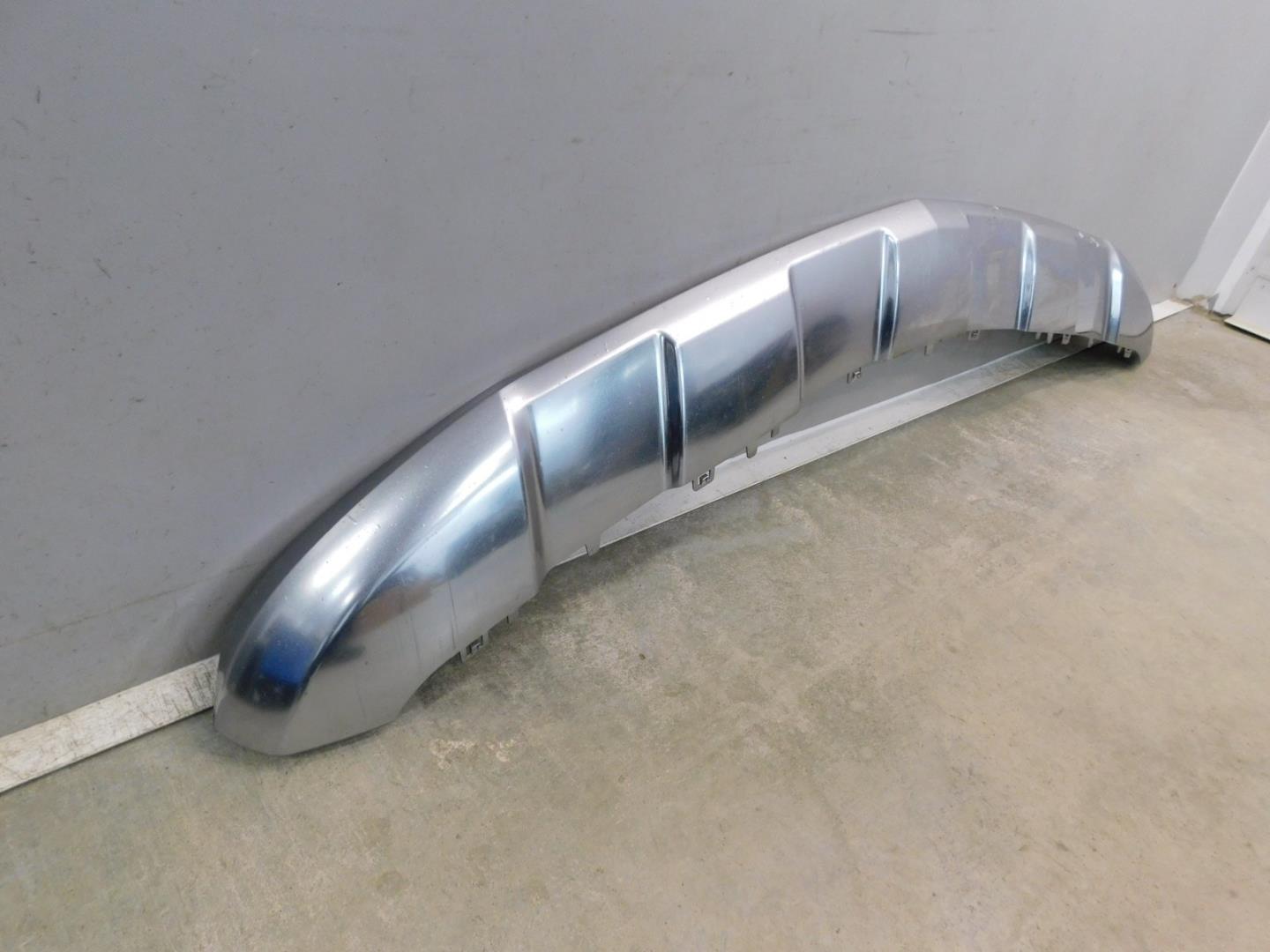 Накладка переднего бампера