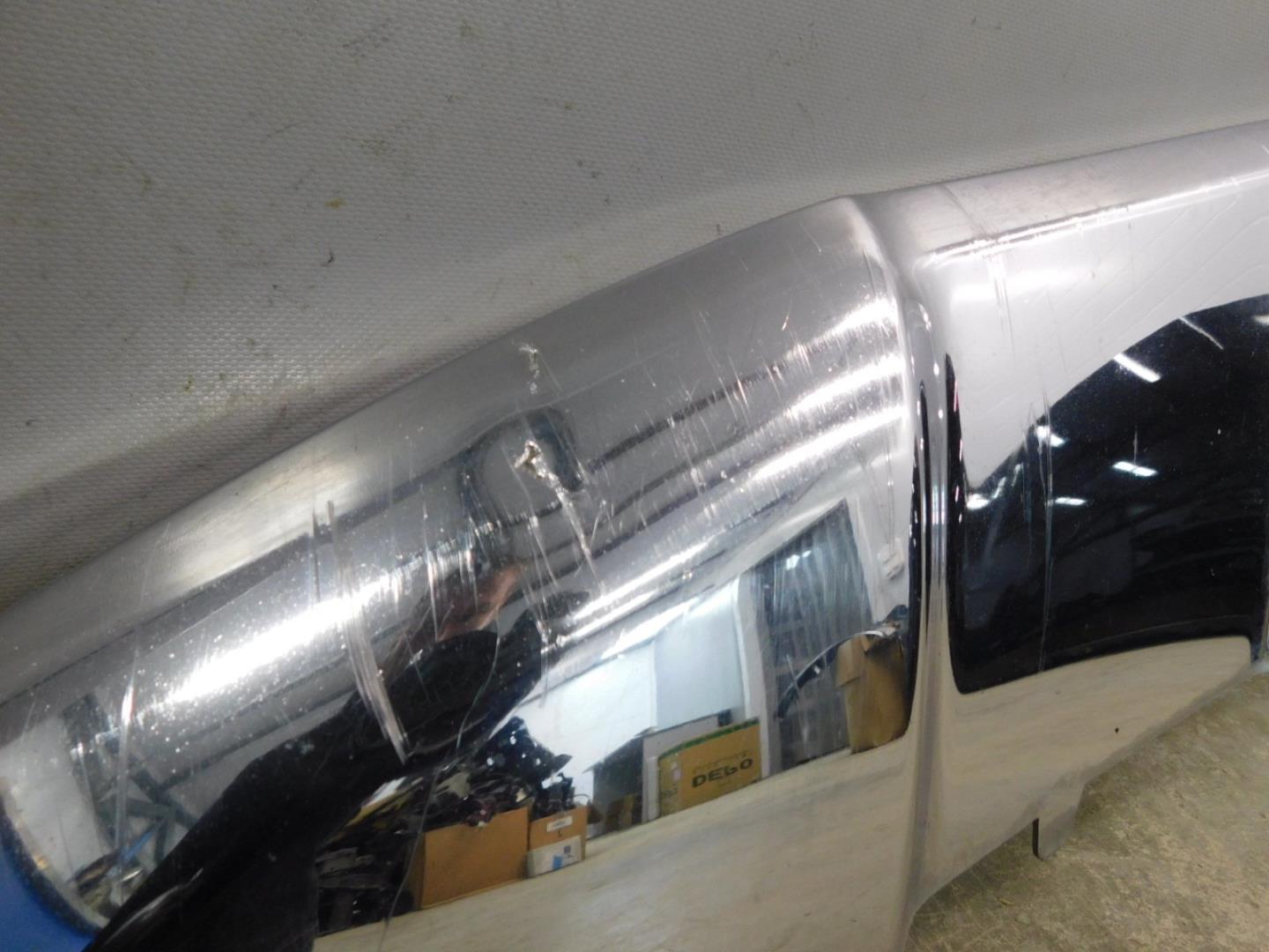 Накладка переднего бампера