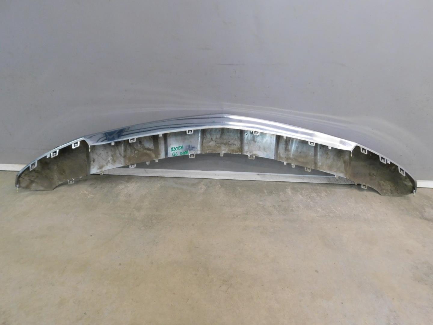 Накладка переднего бампера