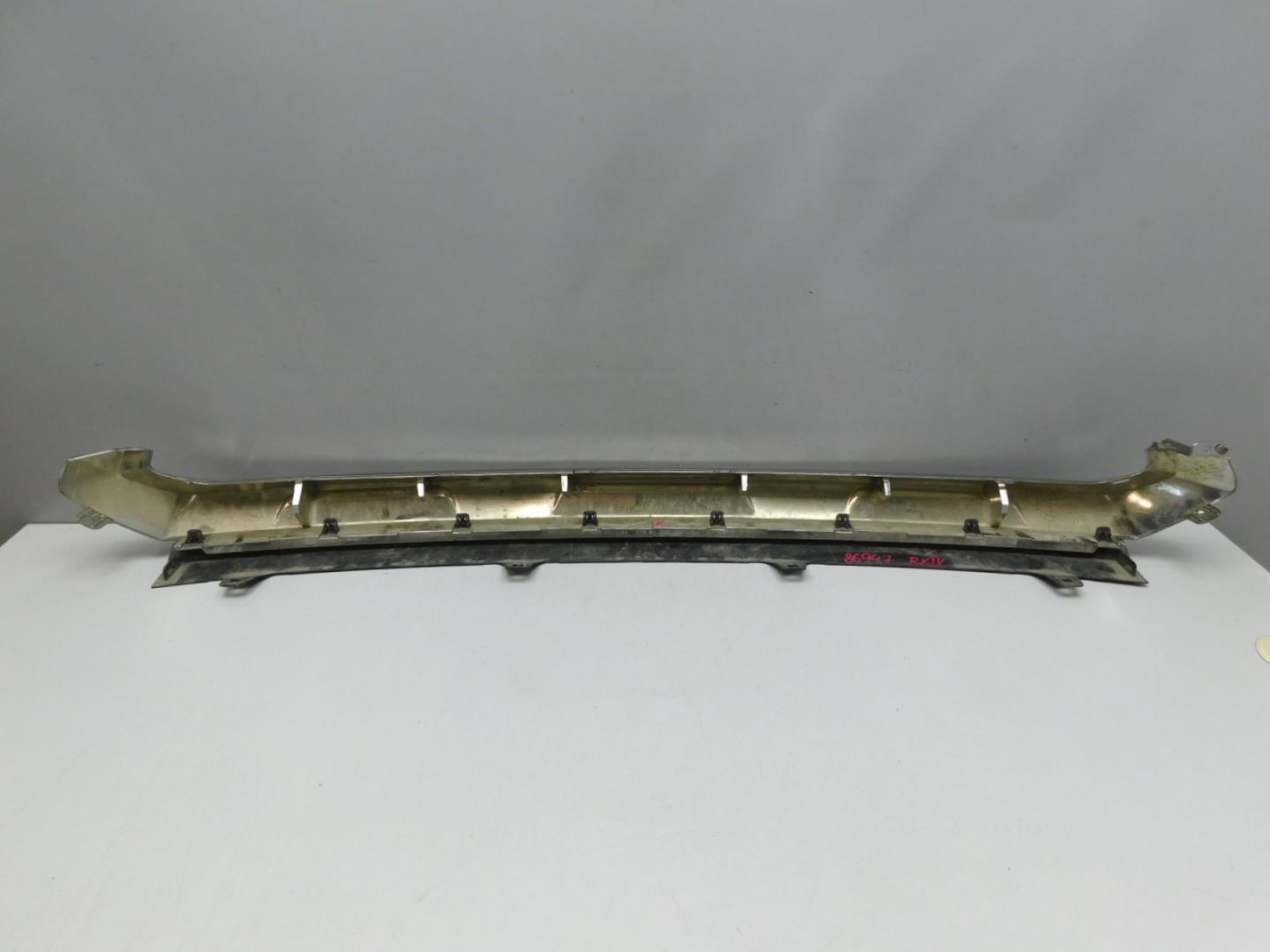 Накладка переднего бампера