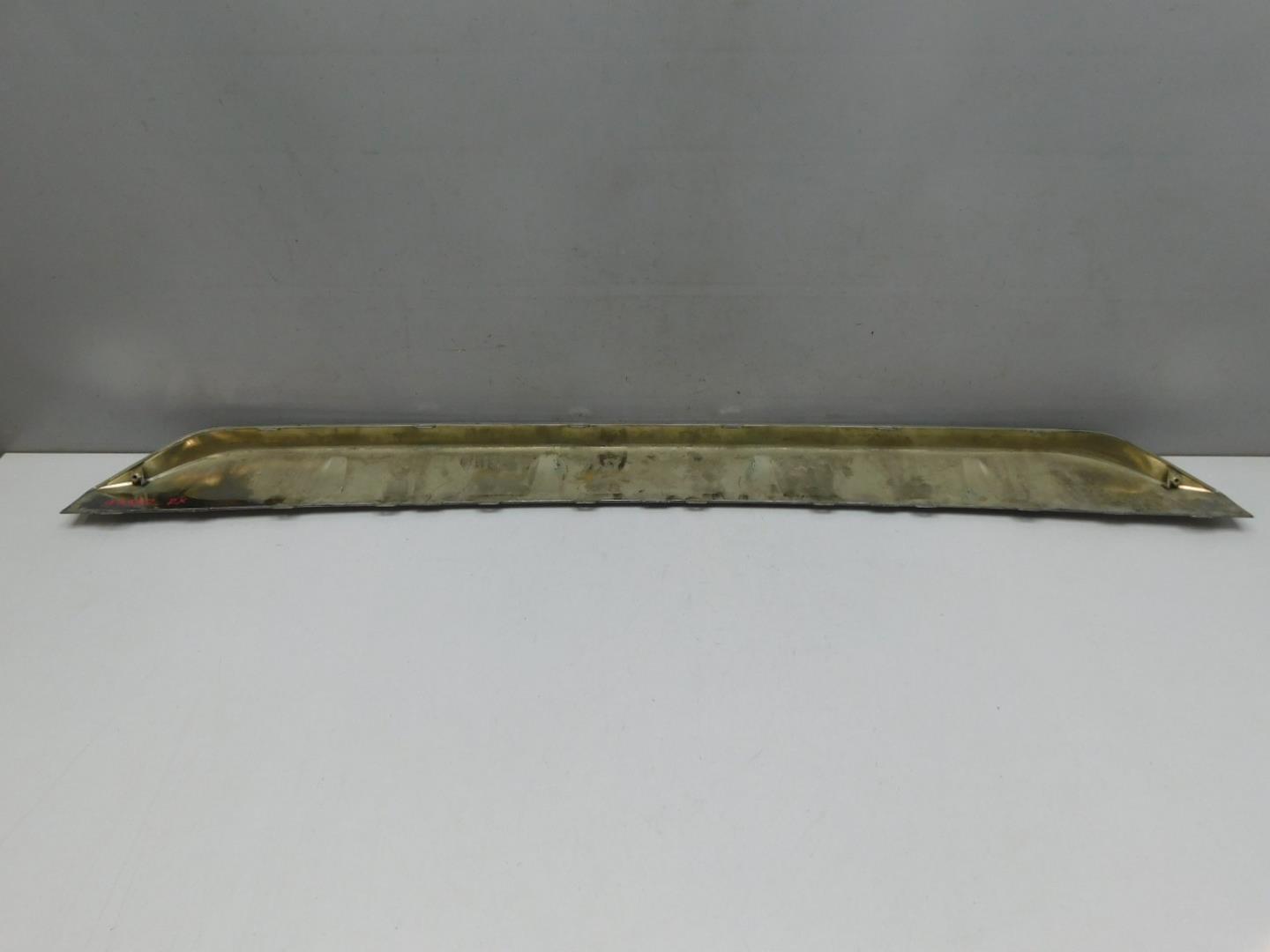 Накладка переднего бампера