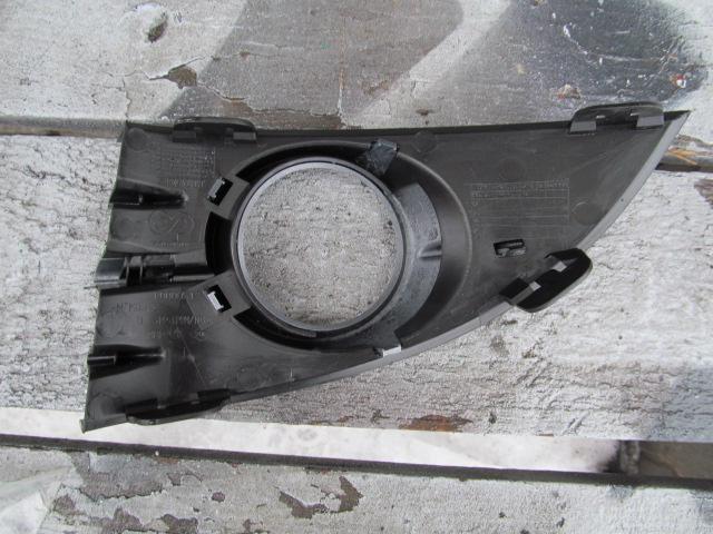 Решетка в бампер правая