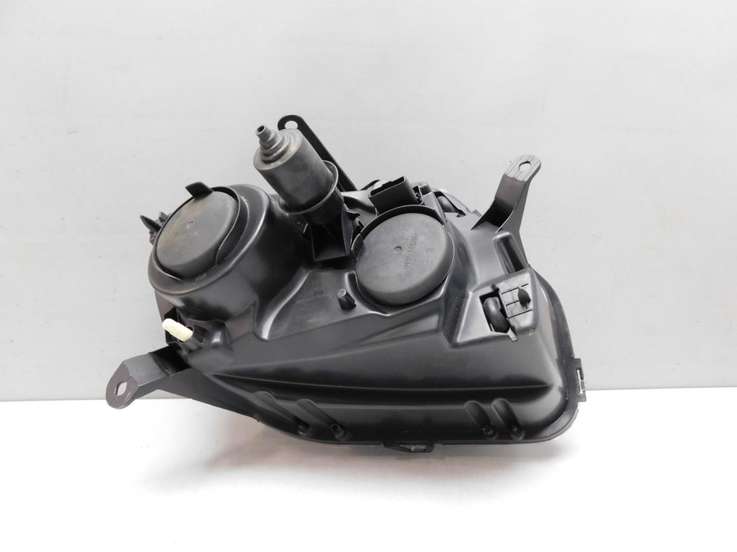 Фара левая для Duster (HS) 2010-2021