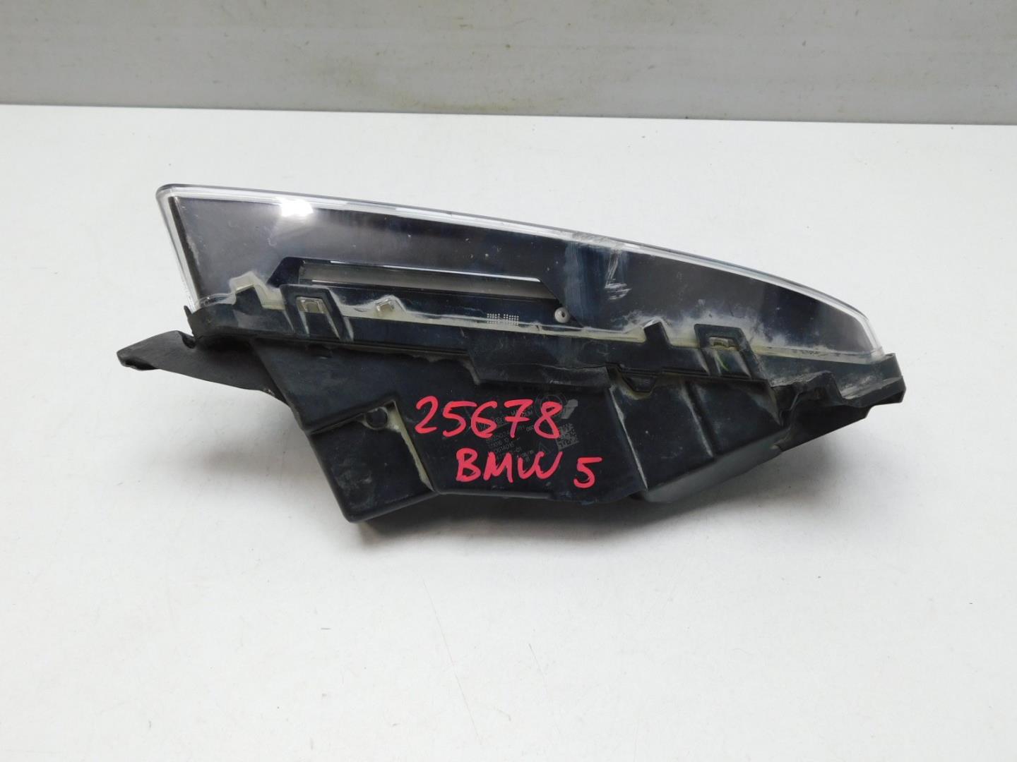 Фара противотуманная правая